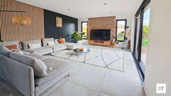 Maison d’Architecte Contemporaine avec Dépendance – 10 min de Nantes et de l’Aéroport