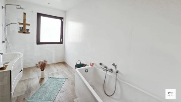 Maison d’Architecte Contemporaine avec Dépendance – 10 min de Nantes et de l’Aéroport