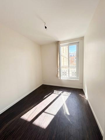 APPARTEMENT LUMINEUX EN CENTRE VILLE
