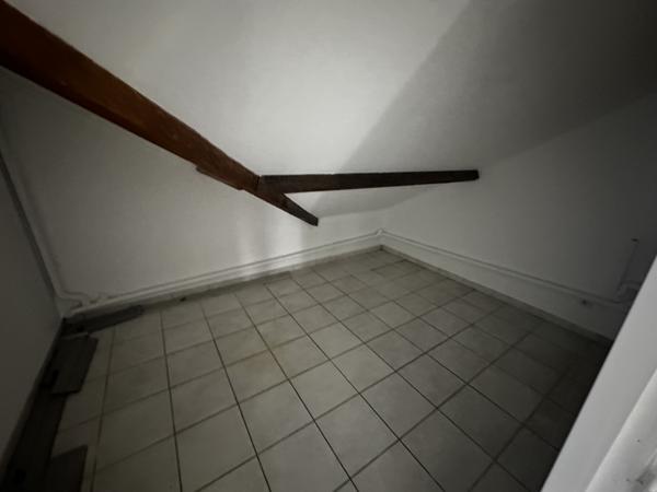 Appartement
         4 pièces
        - 104 m² 235 000 €*
