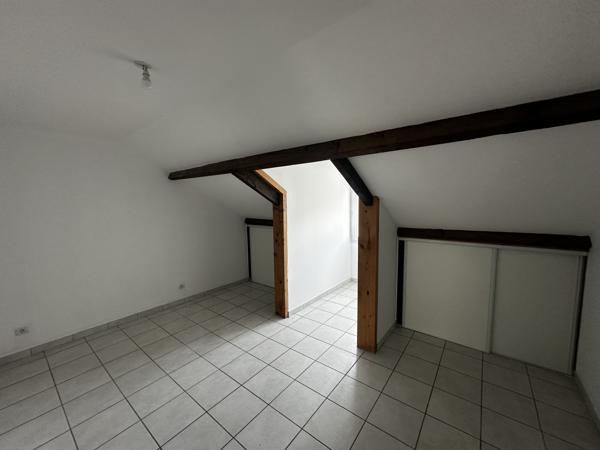 Appartement
         4 pièces
        - 104 m² 235 000 €*