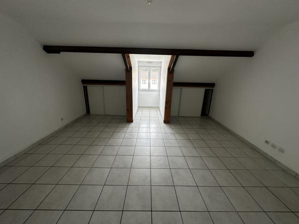 Appartement
         4 pièces
        - 104 m² 235 000 €*