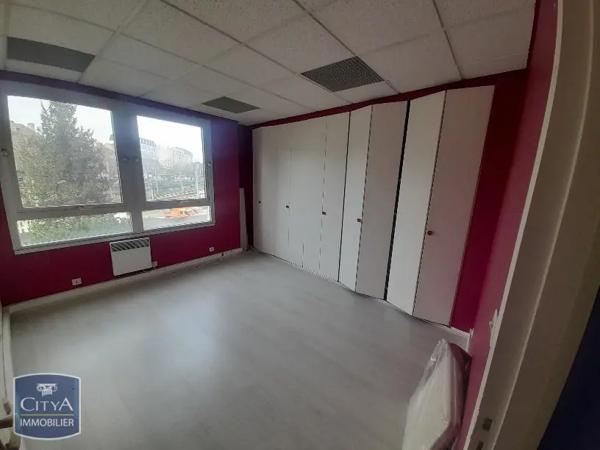 Fonds de commerce à vendre 121m²