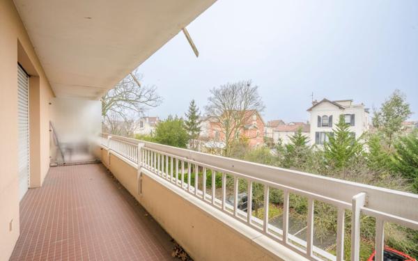 Appartement à vendre    3 pièces • 65 m2 Gagny