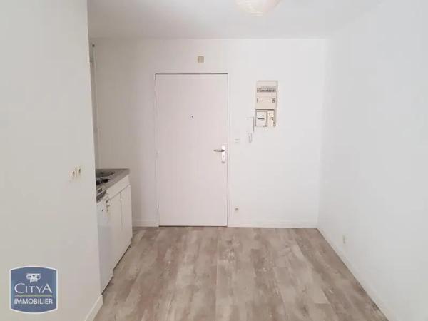 Appartement à louer 2 pièces 25.47m² Tours (37000)