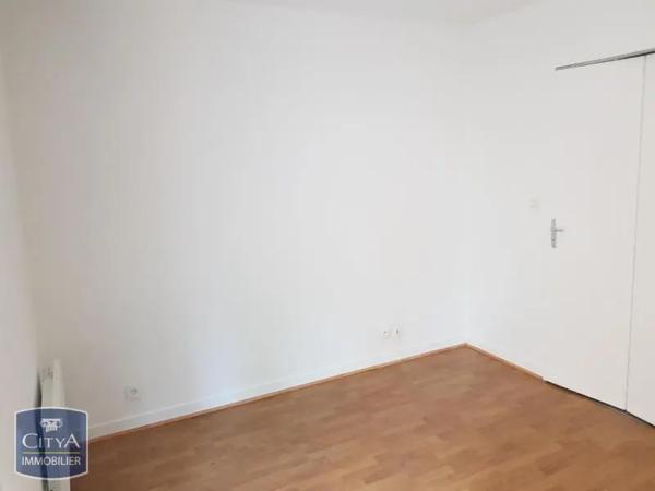 Appartement à louer 2 pièces 25.47m² Tours (37000)