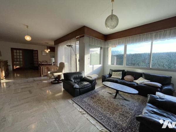 Saint Pierre Quiberon- Maison contemporaine avec 3 chambres dont une au rez-de-chaussée.