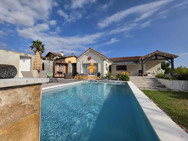 Vente                                                      Maison
                        
                     5 pièces                      157 m2                     à Tarbes