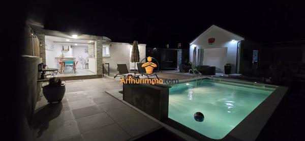 Vente                                                      Maison
                        
                     5 pièces                      157 m2                     à Tarbes