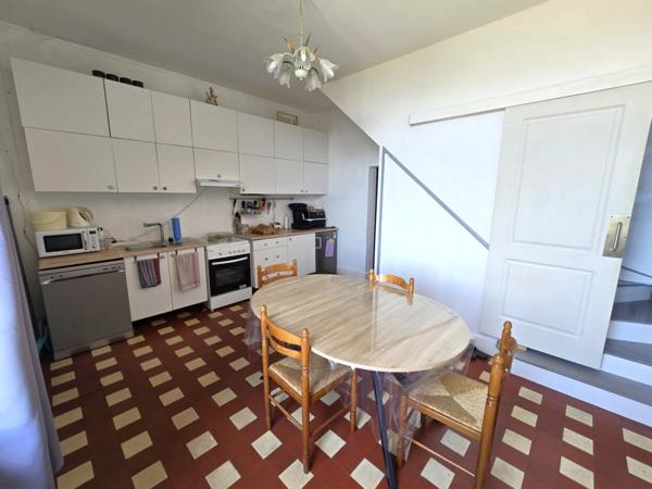 HIRSON (02) - 🏡 Vente maison avec 4 chambres 🛏️🛏️🛏️🛏️, cour 🚗 et terrain