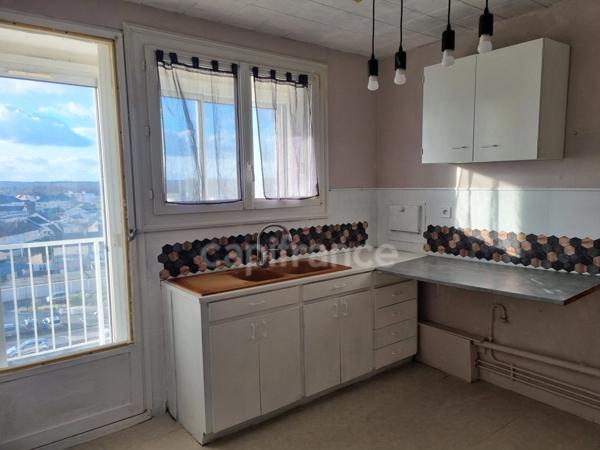 72700 ALLONNES - APPARTEMENTS 3 CHAMBRES