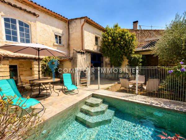 Maison 7 pièce(s) 5 chambre(s) 220 m²