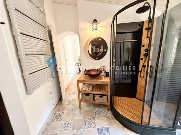 Maison 7 pièce(s) 5 chambre(s) 220 m²