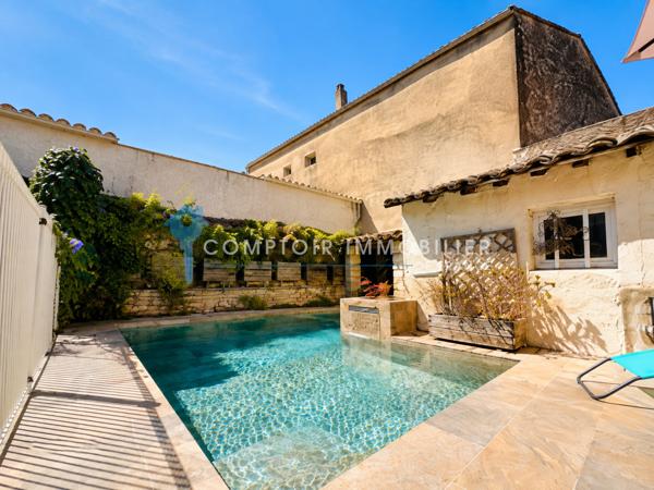 Maison 7 pièce(s) 5 chambre(s) 220 m²
