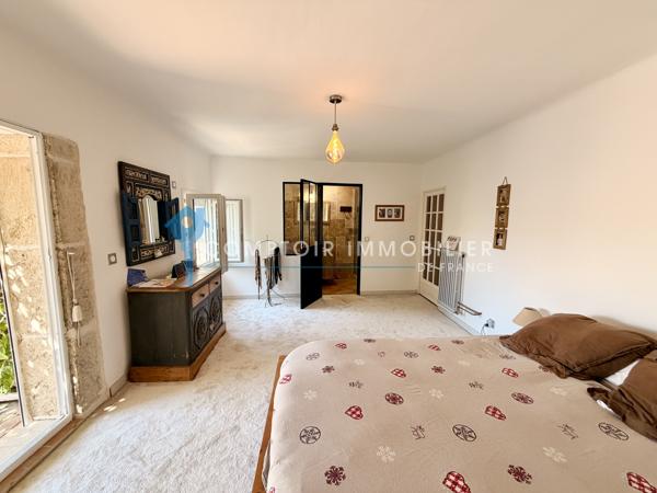 Maison 7 pièce(s) 5 chambre(s) 220 m²