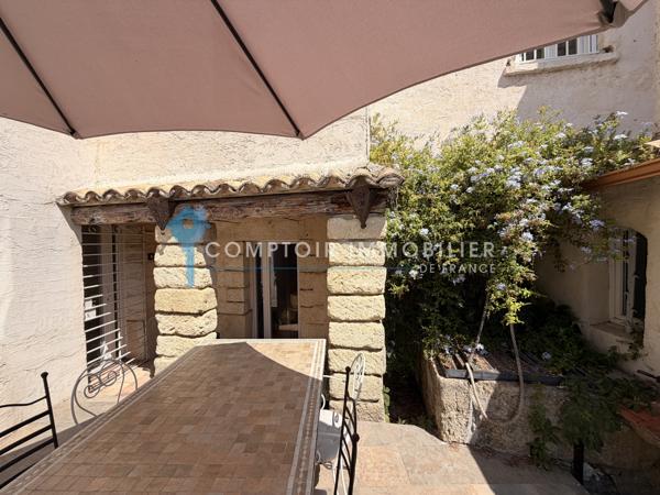 Maison 7 pièce(s) 5 chambre(s) 220 m²