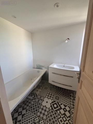 Maison à louer à Thiberville dans l'Eure (27230), ref : 14058-L362