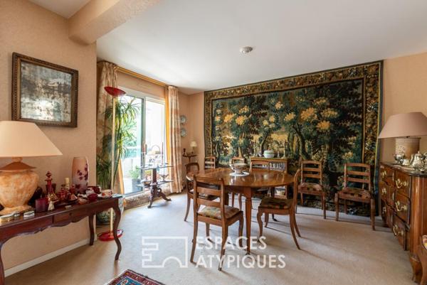 Un appartement suspendu dans la verdure