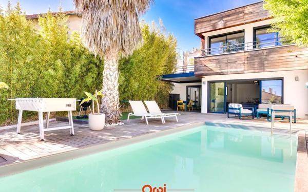 Maison à vendre    4 pièces • 155 m2 Marseille 12