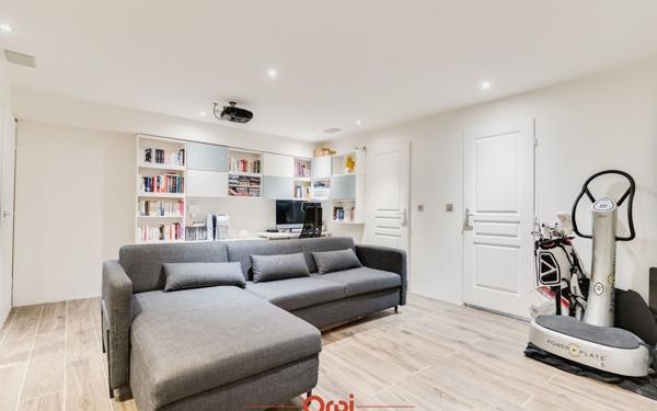 Maison à vendre    4 pièces • 155 m2 Marseille 12