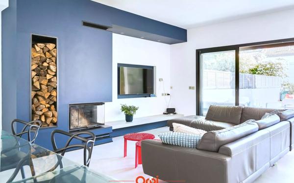 Maison à vendre    4 pièces • 155 m2 Marseille 12