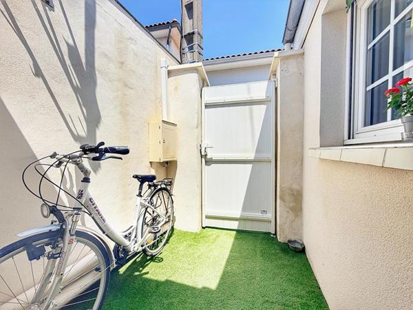 EXCLUSIVITÉ ! Plein Coeur du Centre-ville de Royan - Maison 3 pièces de 51m2