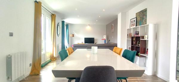 Maison entièrement rénovée 4 chambres, 2 sdb