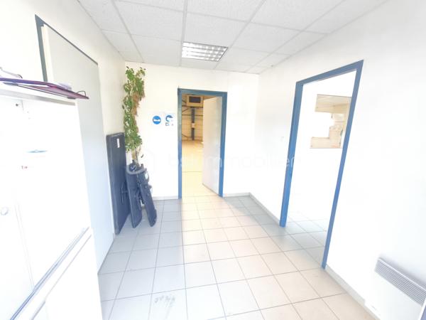 Local d'activités de 490 m²