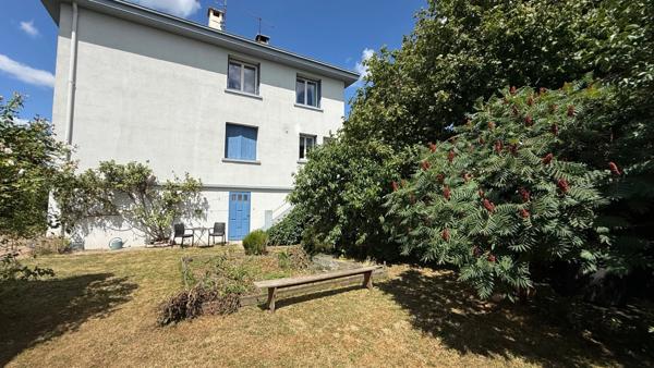 Tarbes Urac Sendère, proche centre  écoles et commerces belle maison  de 200 m² 5 chambres, dépendances, vue Pyrénées - Terrain de 1 347,00 m²