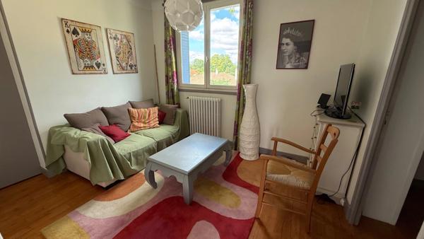 Tarbes Urac Sendère, proche centre  écoles et commerces belle maison  de 200 m² 5 chambres, dépendances, vue Pyrénées - Terrain de 1 347,00 m²
