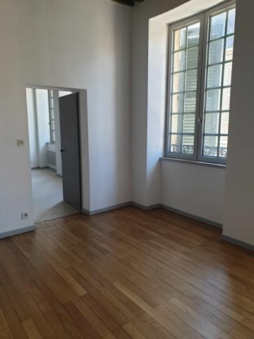 Appartement à vendre    2 pièces • 48 m2 La Charité-sur-Loire