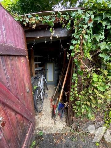 En EXCLUSIVITE, Mobil-home de 29m² avec terrasse et petites dépendances, sur un terrain de loisirs a