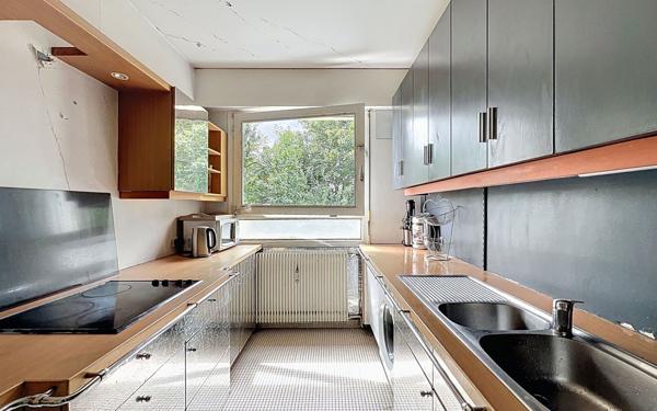 Appartement à vendre    4 pièces • 85 m2 Suresnes