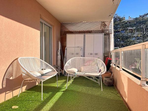 NICE OUEST -  3 PIECES 61 M2 + TERRASSE DE 31 M²  + GARAGE FERME