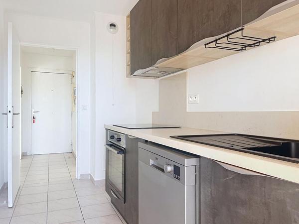 NICE OUEST -  3 PIECES 61 M2 + TERRASSE DE 31 M²  + GARAGE FERME