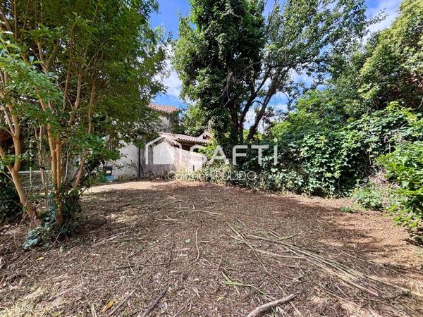 Maison en pierre 110 m² – Centre-ville de Castillon-la-Bataille – 3 chambres – Jardin