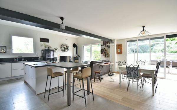 Maison à vendre    5 pièces •  Meximieux