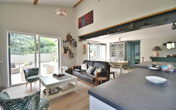 Maison à vendre    5 pièces •  Meximieux