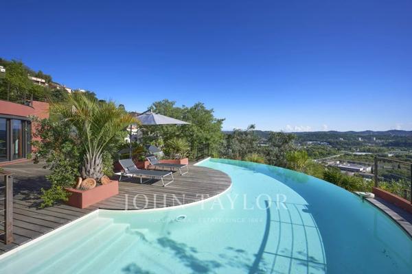 Superbe villa d’architecte vue mer