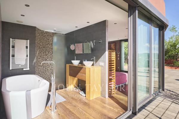Superbe villa d’architecte vue mer