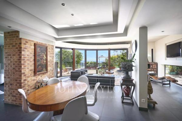 Superbe villa d’architecte vue mer