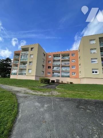 Epau, île aux sports, T5, 3 chambres, balcon , garage.