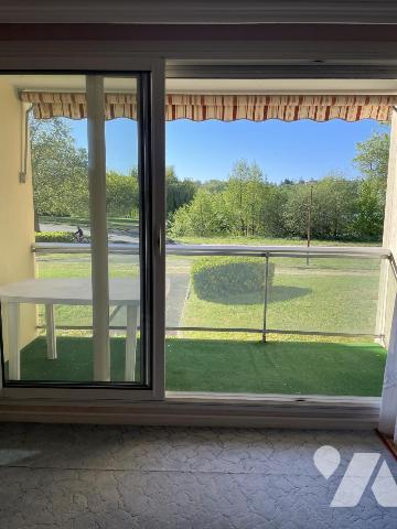 Epau, île aux sports, T5, 3 chambres, balcon , garage.