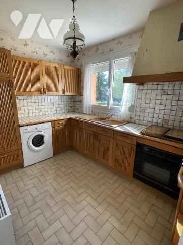 Epau, île aux sports, T5, 3 chambres, balcon , garage.