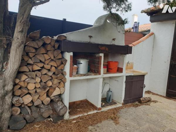 Maison de ville avec cours et balcons