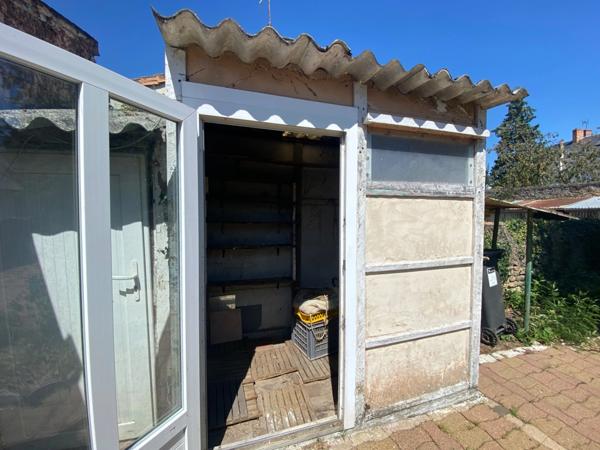 THOUARS Maison de ville de 79 m2 avec garage proche gare et écoles