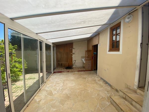 THOUARS Maison de ville de 79 m2 avec garage proche gare et écoles