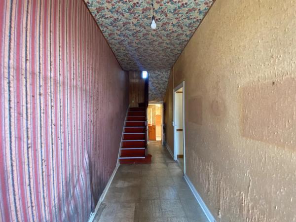 THOUARS Maison de ville de 79 m2 avec garage proche gare et écoles