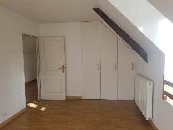 Maison à louer 5 pièces - 102 m²