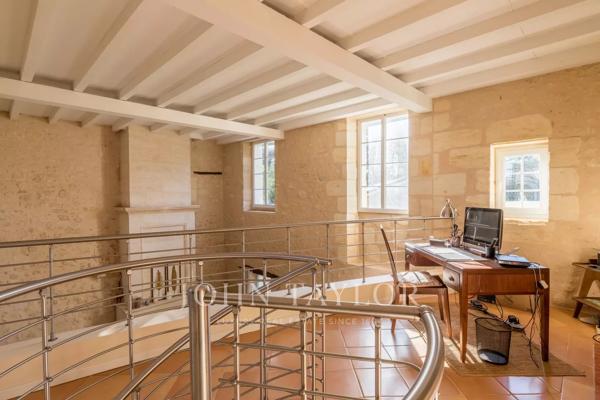 Demeure d'exception à Cénac: 14 pièces, piscine et confort